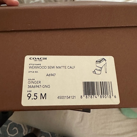 Coach Wexwood semi-matte calf heels - Picture 2 of 5